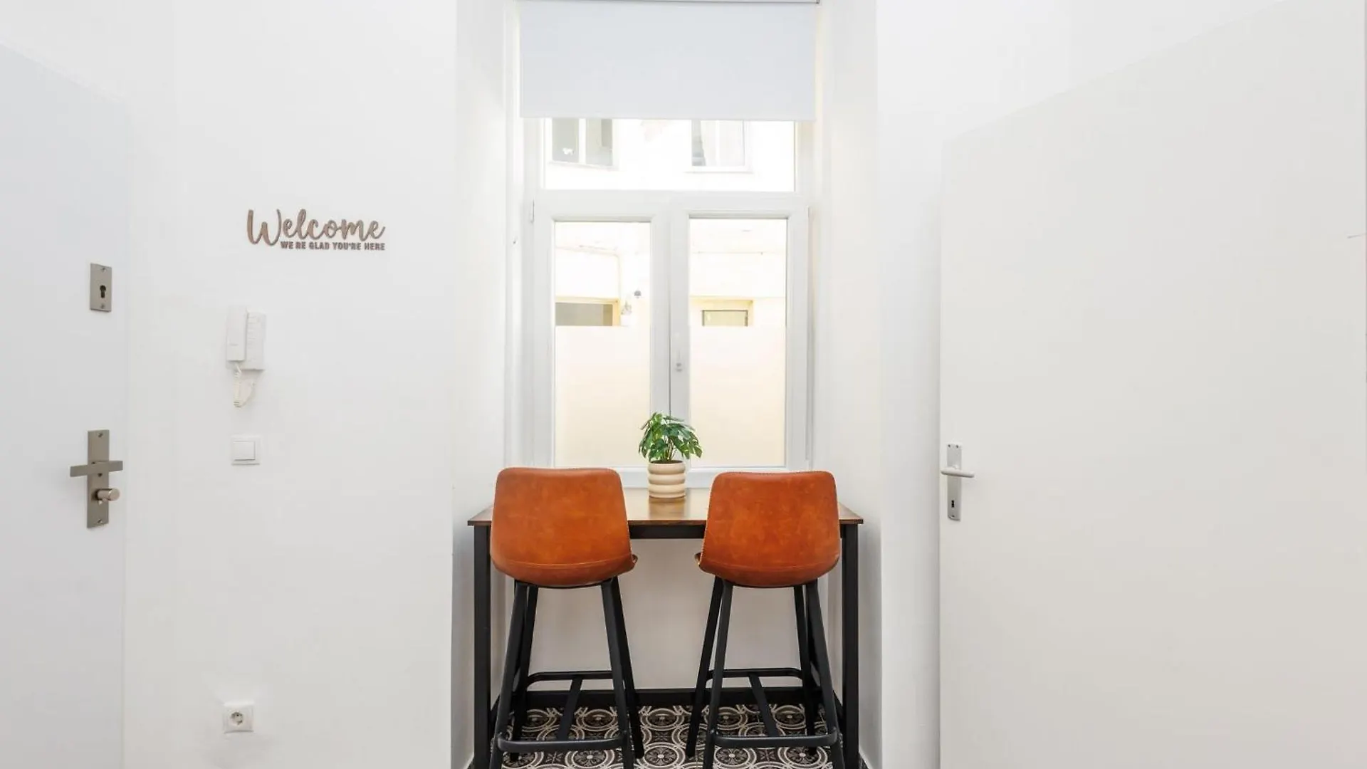 Deluxe New Studio L 10 Min Walk To Centre Wien 0*,  Østrig